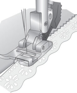 Alternative view of Piedino Bordo Stretto con lamella centrale con Sistema IDT™ Pfaff