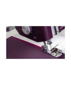 Alternative view of Admire™ air 7000 Tagliacuci e punto copertura Pfaff